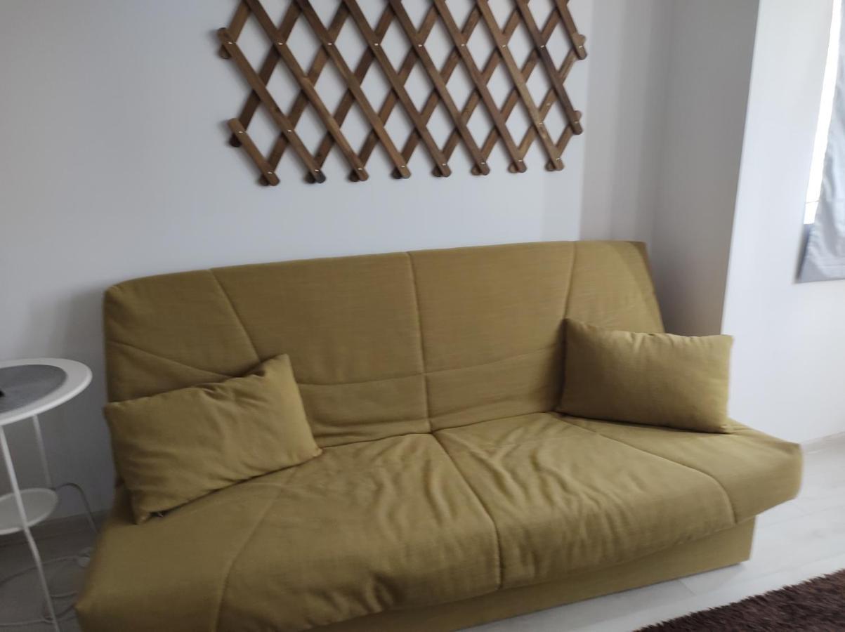 Comfy Condo Otopeni Exterior foto